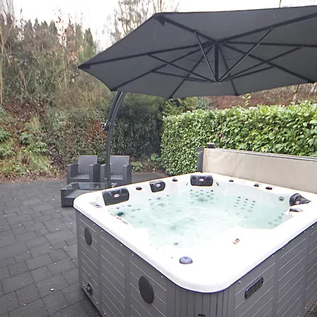 Luxurious With Cart, Bubble Bath, Bubble Bath, In Area Arcen
